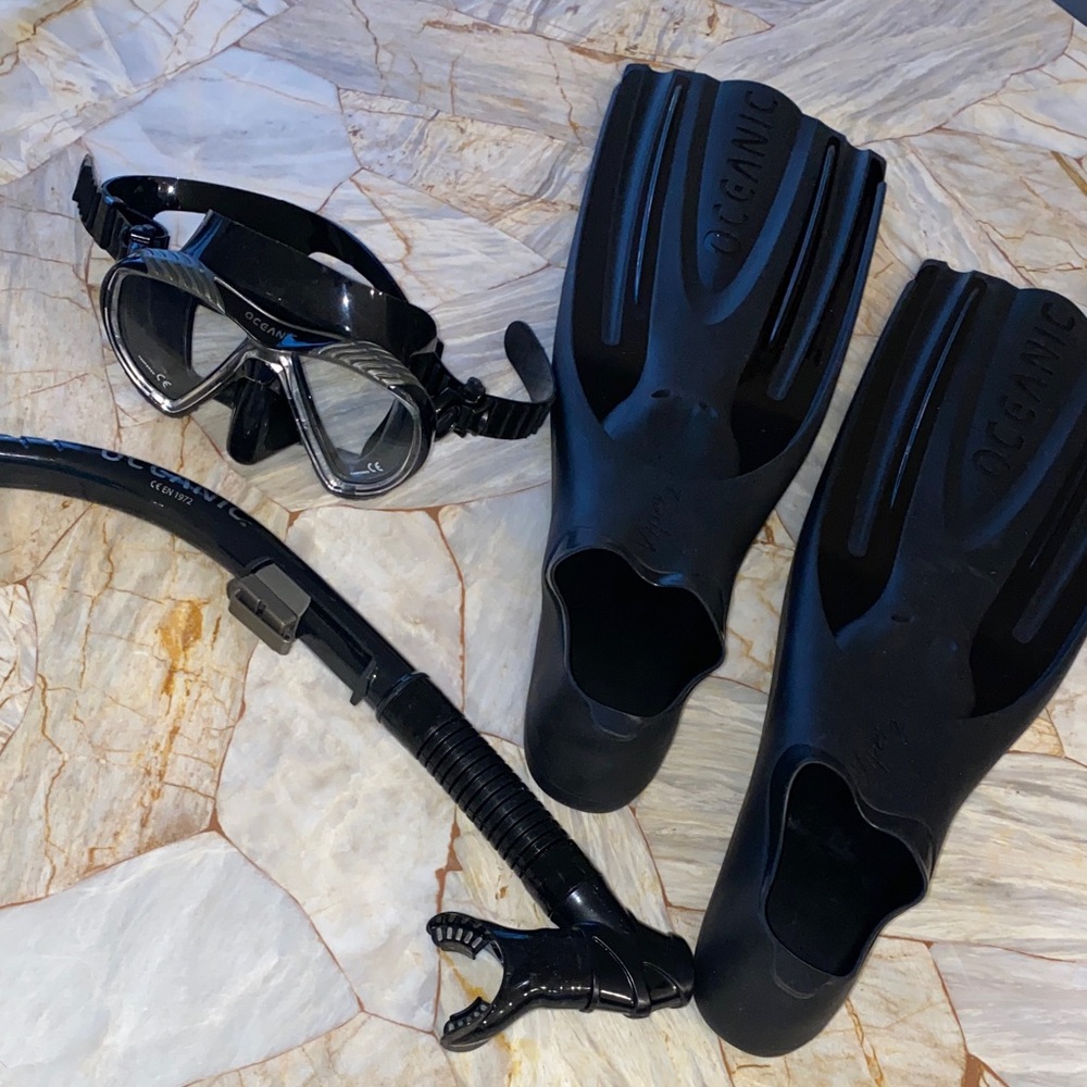 Oceanic Viper 2 Fins XS Mask Arid Snorkel Set Black Scuba Diving Snorkeling Gear
